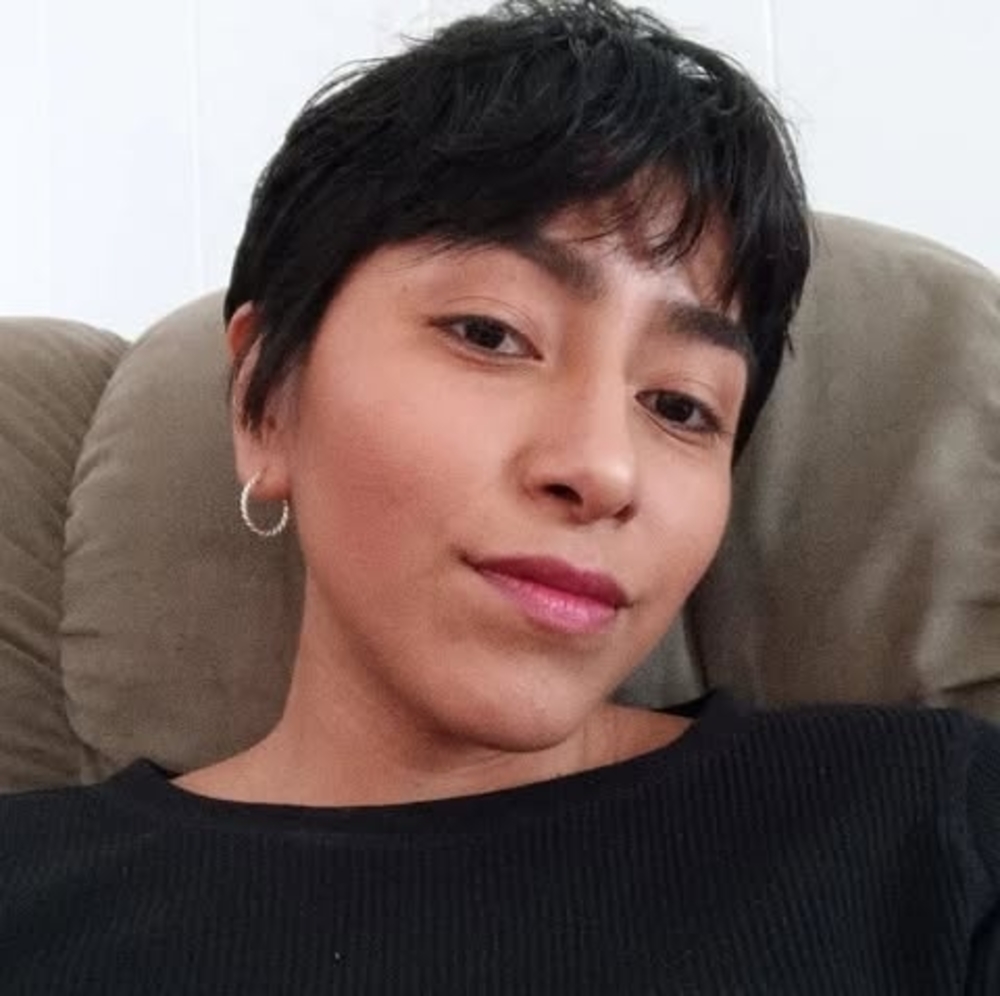 Meet your Posher, Mara